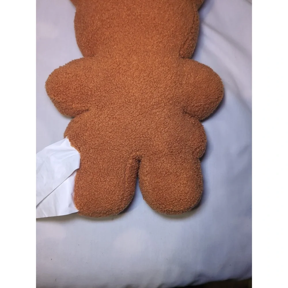 Disney Minnie Mouse Gingerbread Christmas Pillow 15